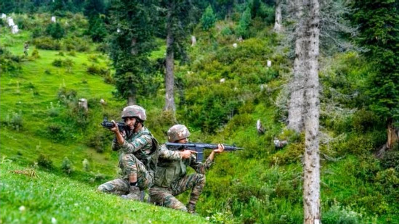 সীমান্তে পাকিস্তান বাহিনীর সঙ্গে গোলাগুলি, ভারতীয় সেনা নিহত